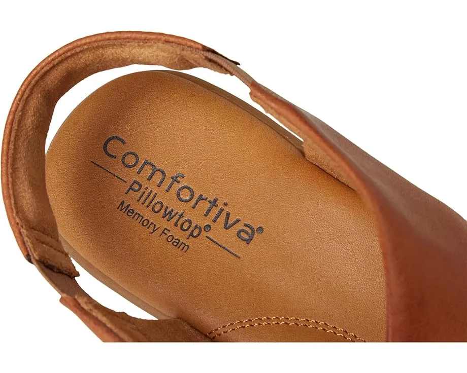 Сандалии Comfortiva Emilee на клиновидном каблуке с перекрестными ремешками