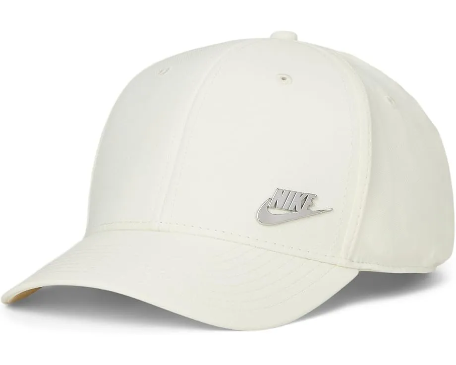 Бейсболка Nike Dri-FIT Club Structured с металлическим логотипом