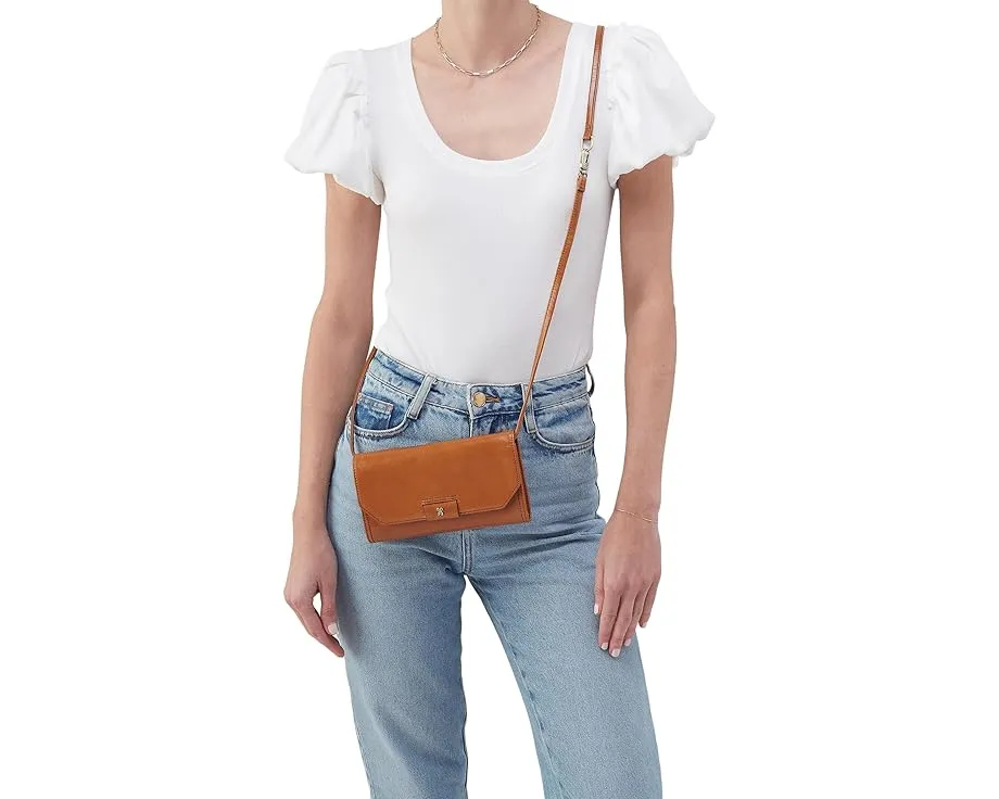 HOBO Romy Wallet Crossbody с конвертируемым ремнём и окошком для удостоверения