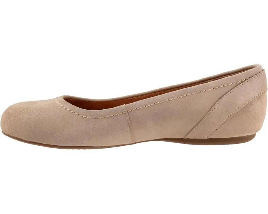 Балетки Sydney с декоративной пряжкой и круглым носком SoftWalk