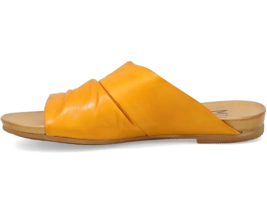 Сандалии Miz Mooz Aria с асимметричным дизайном и амортизирующей стелькой