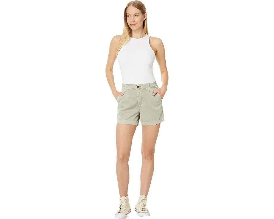 Шорты Caden Short из легкого твила с эластаном AG Jeans в цвете Sulfur Dried Parsley