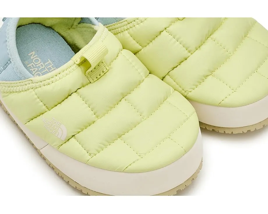 Детские утепленные тапочки The North Face Kids Thermoball Traction Mule II с подошвой из переработанной резины