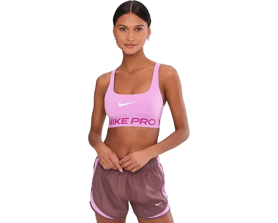 Спортивный бюстгальтер Nike Pro с легкой поддержкой и мягкими чашками