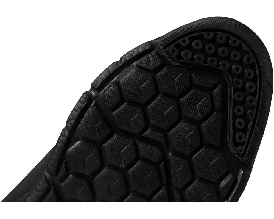 Кроссовки Oakley Dry с сетчатыми вставками и удобной стелькой CELLFIT