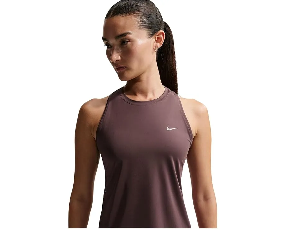 Беговой топ Nike Swift Dri-FIT с сетчатой панелью и светоотражающими элементами