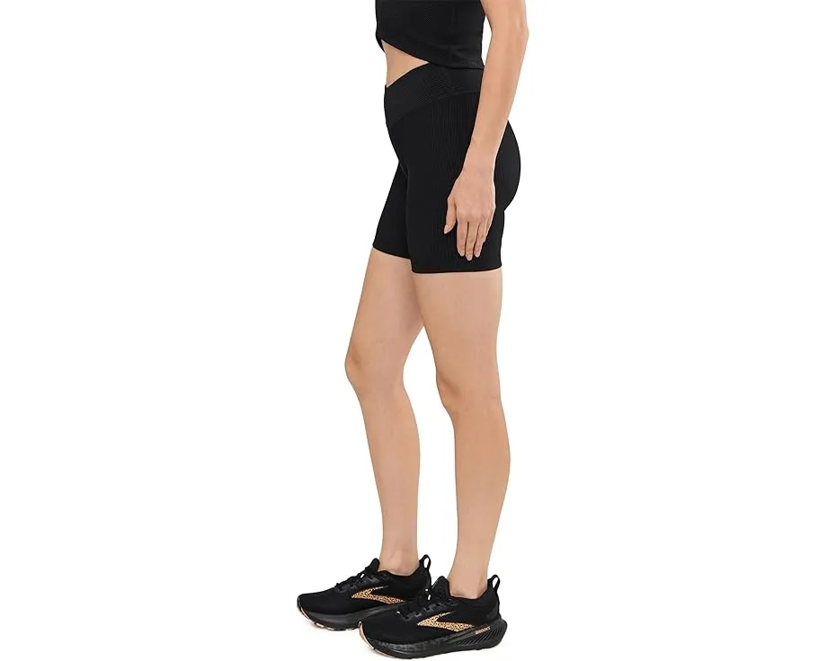 Велосипедки Beyond Yoga Impulse Ribbed с V-образным поясом и компрессией