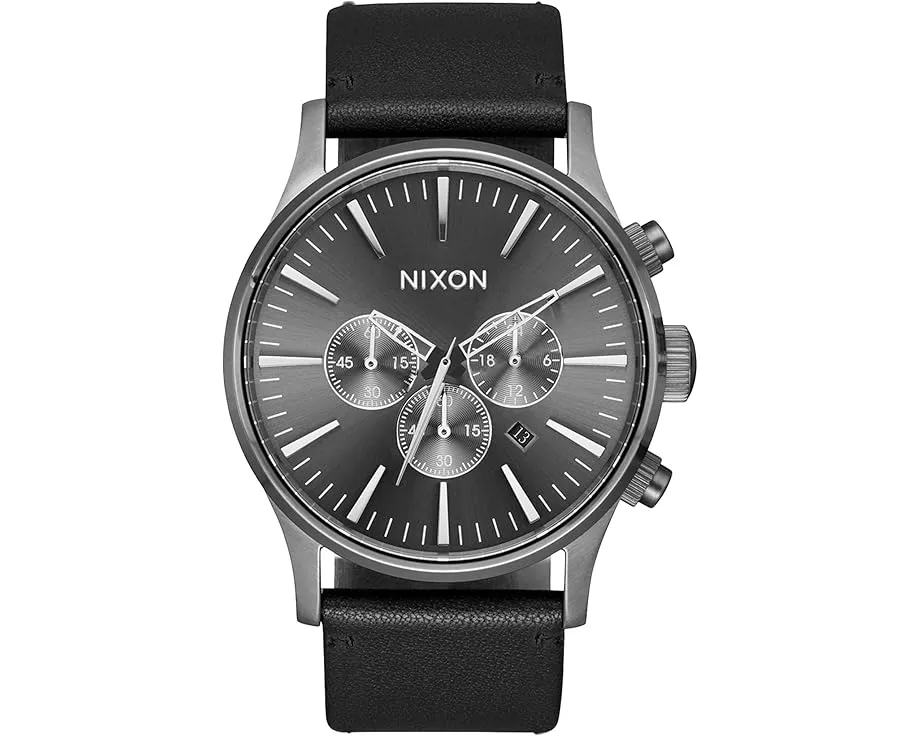 Nixon Sentry Chrono Leather с кожаным ремешком и водонепроницаемостью 100 метров