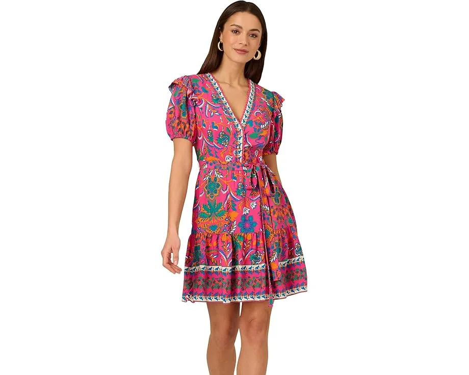 Короткое платье Adrianna Papell с воланами и принтом