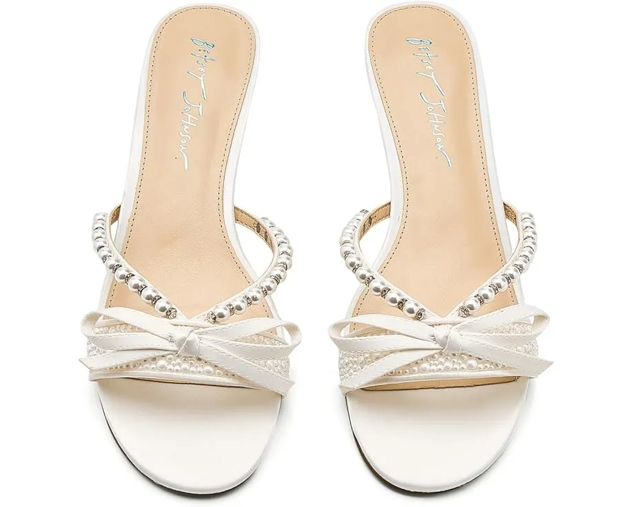 Blue by Betsey Johnson Сандалии Mandy с жемчужным декором и бантом