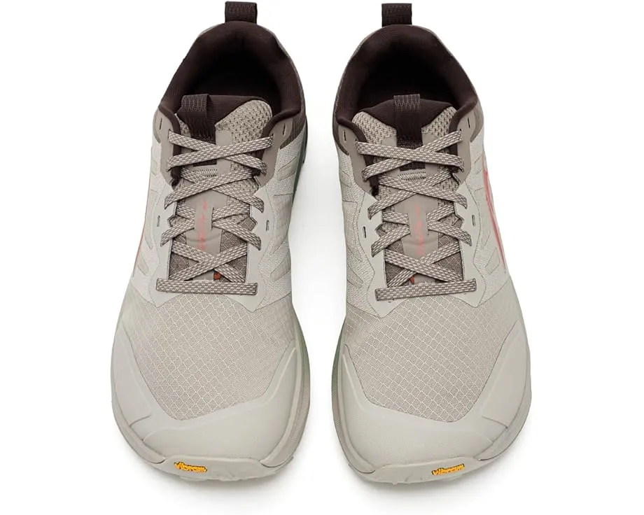 Трейловые кроссовки Altra Lone Peak 9+ с подошвой Vibram Megagrip