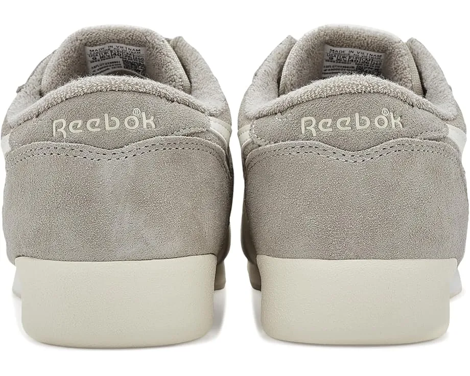 Кроссовки Reebok Freestyle Low с замшевым верхом и амортизирующей стелькой
