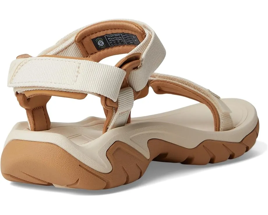 Трекерские сандалии Teva Terra Fi 5 Universal с агрессивным протектором