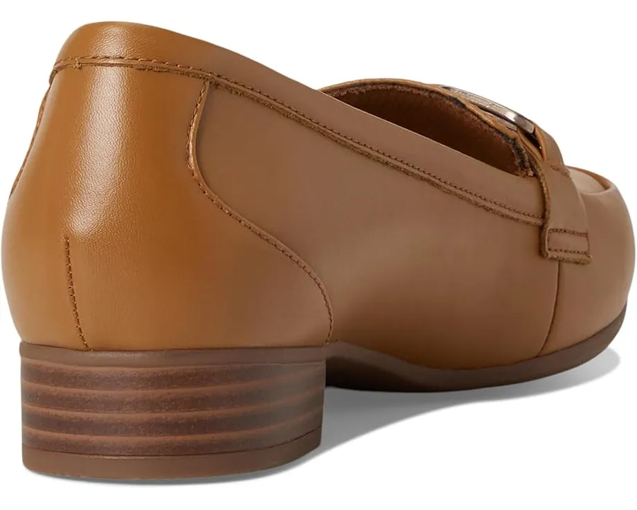 Лоферы Juliet Echo от Clarks из кожи с декором horsebit и каблуком