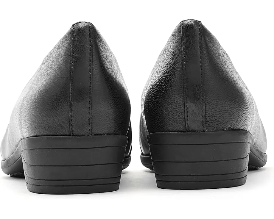 Балетки Trotters Reagan с круглым носком и эластичной вставкой на стельке с памятью