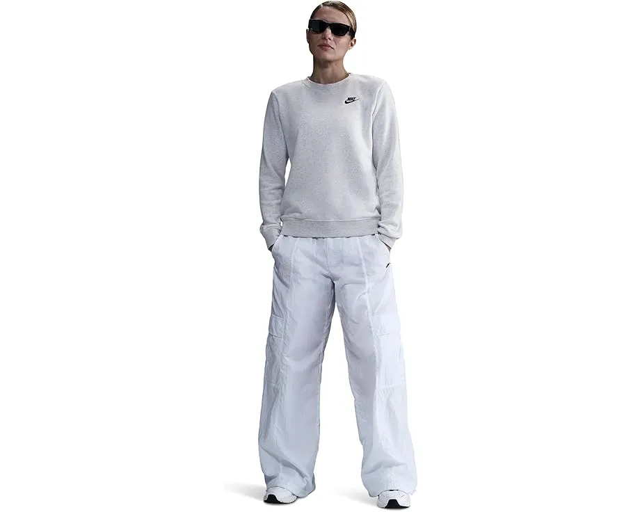 Толстовка Nike Sportswear Club Fleece с круглой горловиной и уютным флисом