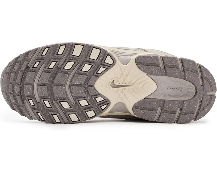 Кроссовки Nike Kids V5 Runner Suede с верхом из замши и сетки