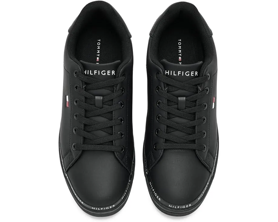 Кроссовки Tommy Hilfiger Levinz с контрастным брендингом и круглым носком