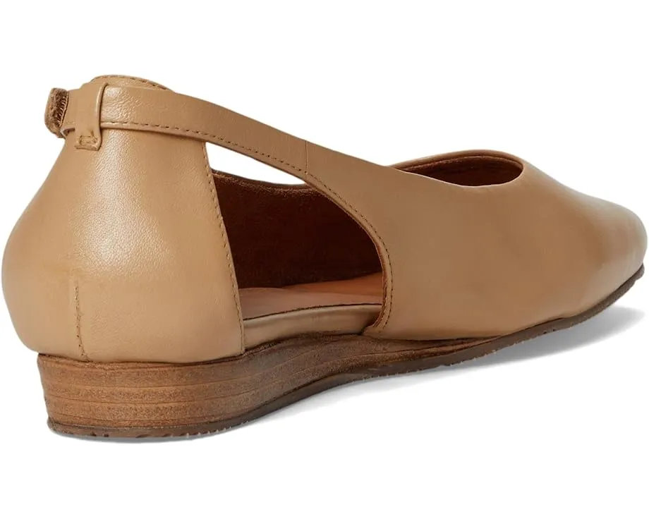 SoftWalk Venice балетки на небольшом каблуке с застежкой на липучке