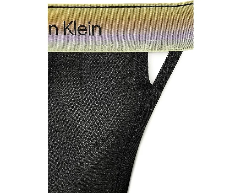 Calvin Klein трусы-стринги Icon Mesh Thong из черной сетки
