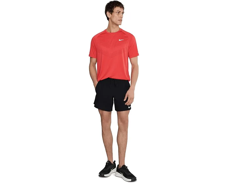 Беговой топ Nike Stride Dri-FIT Adv с коротким рукавом