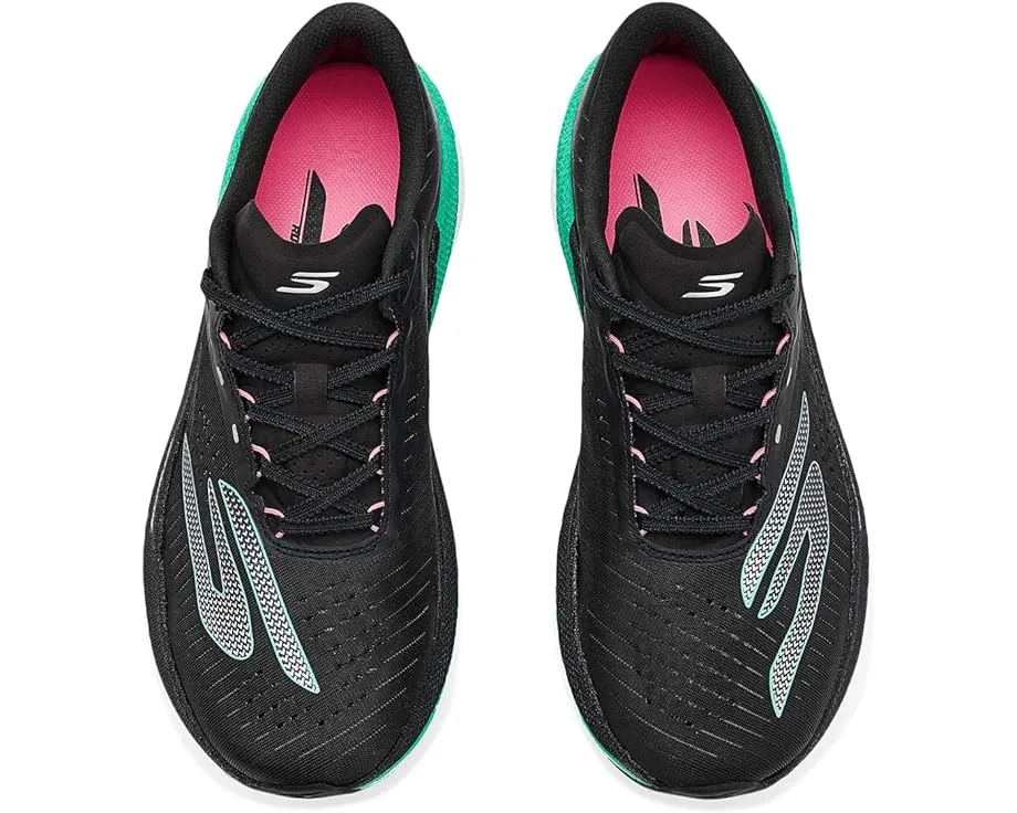 Кроссовки Skechers Aero Razor с технологией Hyper Burst Pro