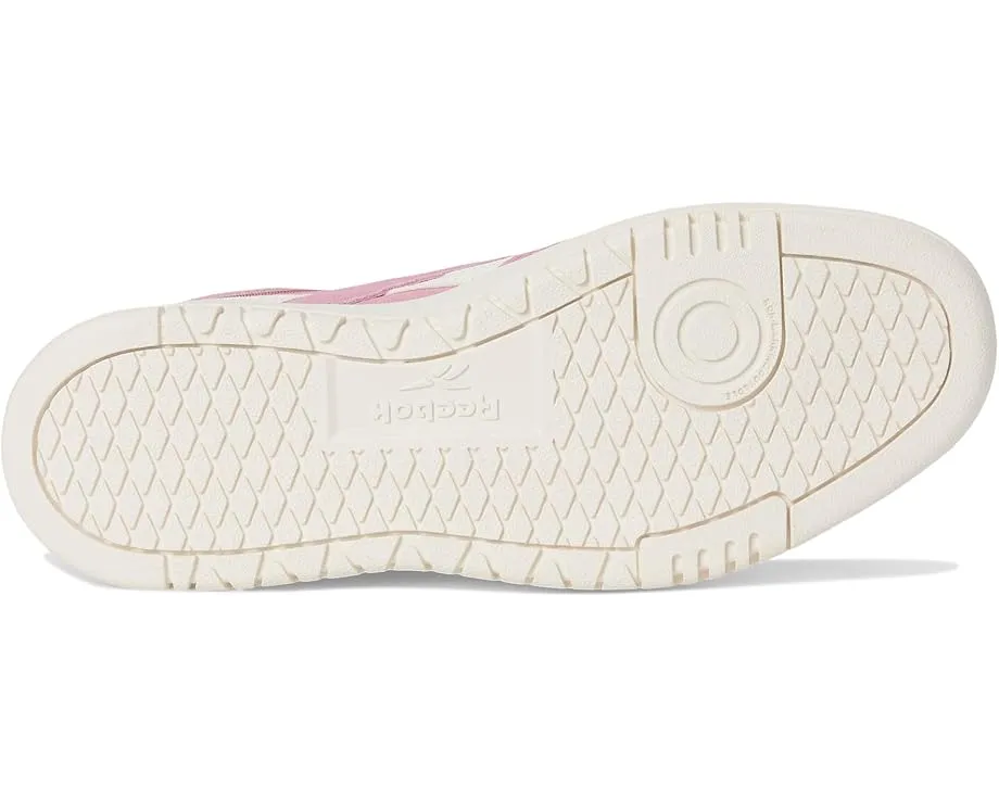 Reebok Club C Double Revenge с верхом из премиальной кожи и амортизацией