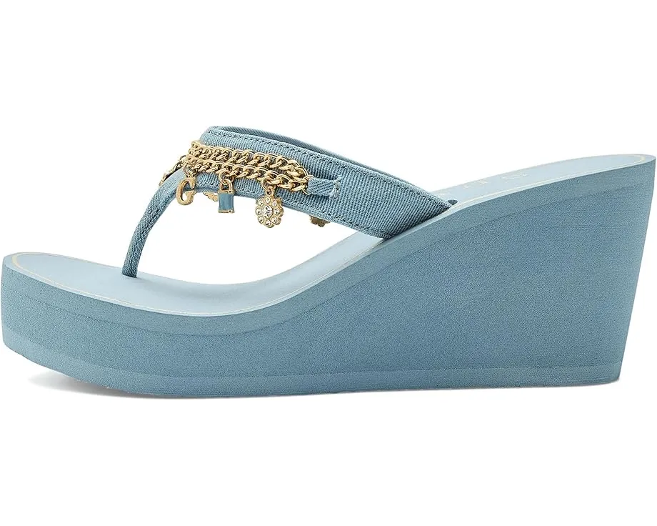 Сандалии GUESS Sutton с клиновидным каблуком и декоративными цепочками