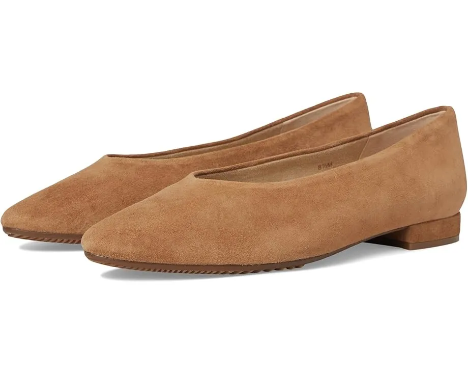 Туфли Vaneli Gracie с острым носком и поддержкой свода стопы