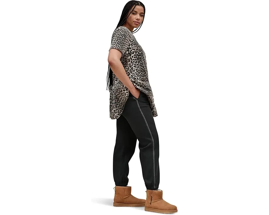 Спортивные штаны UGG Classic Sweatpants с карманами и кожаным лейблом