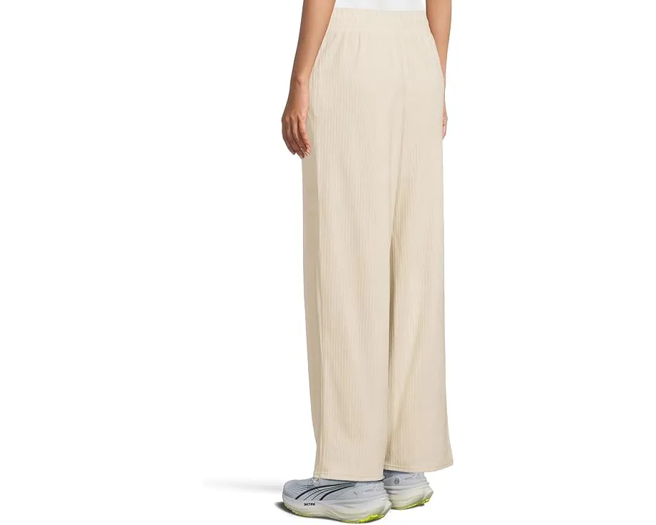 Puma Штаны Essentials Elevated Velour Ribbed прямого кроя из велюра