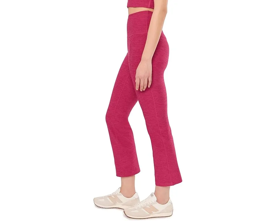 Брюки Beyond Yoga Spacedye с высокой талией, защипами и расклешенным низом