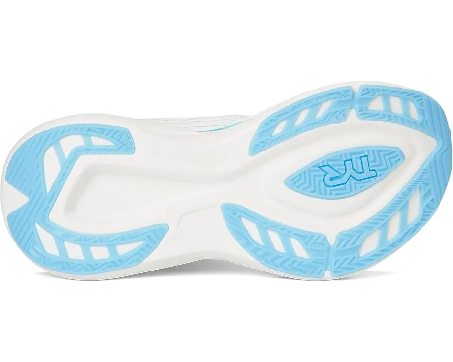 Беговые кроссовки TYR Maverick с широким носком и пеной Flighttime