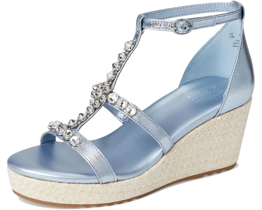 Босоножки Serena на платформе с ремешком и стразами