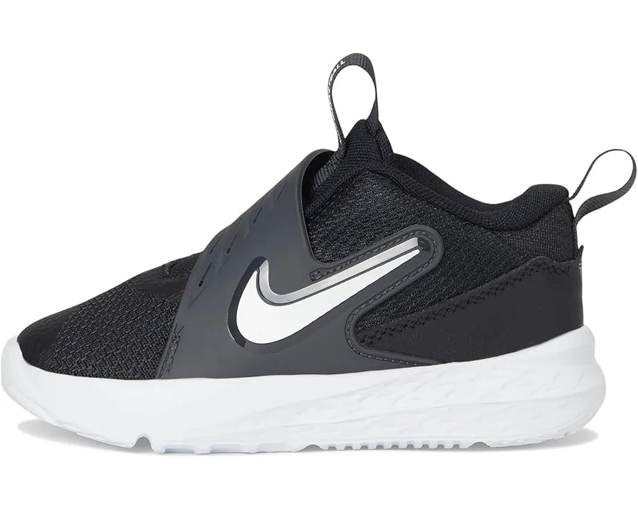 Детские баскетбольные кроссовки Nike Team Hustle D 12 с системой застежки на липучке