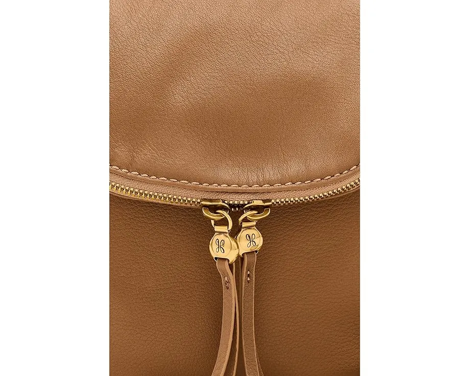 Сумка кроссбоди HOBO Fern Zip-Flap из кожи с клапаном на молнии