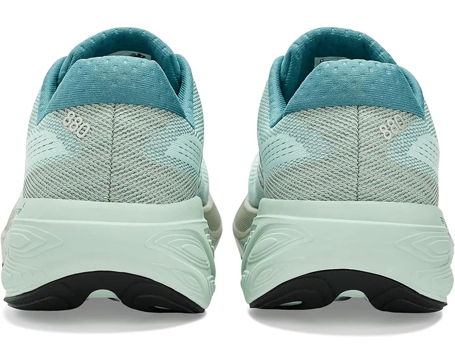 Беговые кроссовки New Balance Fresh Foam X 880 v15 с увеличенной высотой подошвы