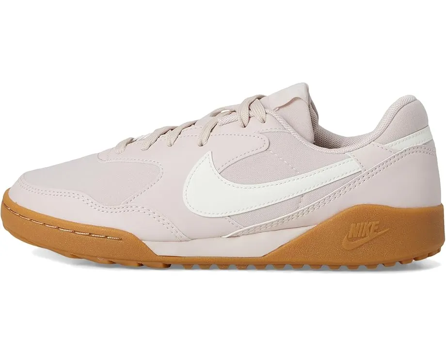 Кроссовки Nike Terra Manta с текстильно-кожаным верхом и ретро стилем