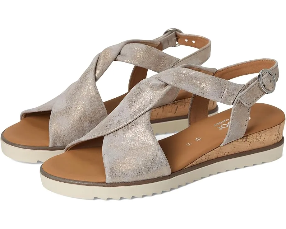 Босоножки Gabor 62.751 на платформе с ремешком на пряжке и резиновой подошвой