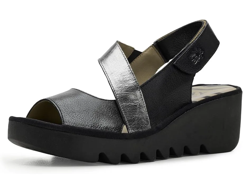 Сандалии FLY LONDON Basy605fly на танкетке с мыском и регулируемым ремешком