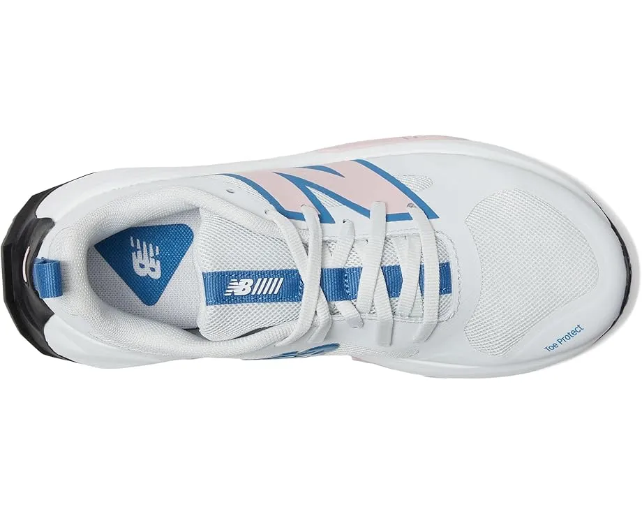 Детские кроссовки New Balance FUELCELL PLAY на шнурках с защитой носка