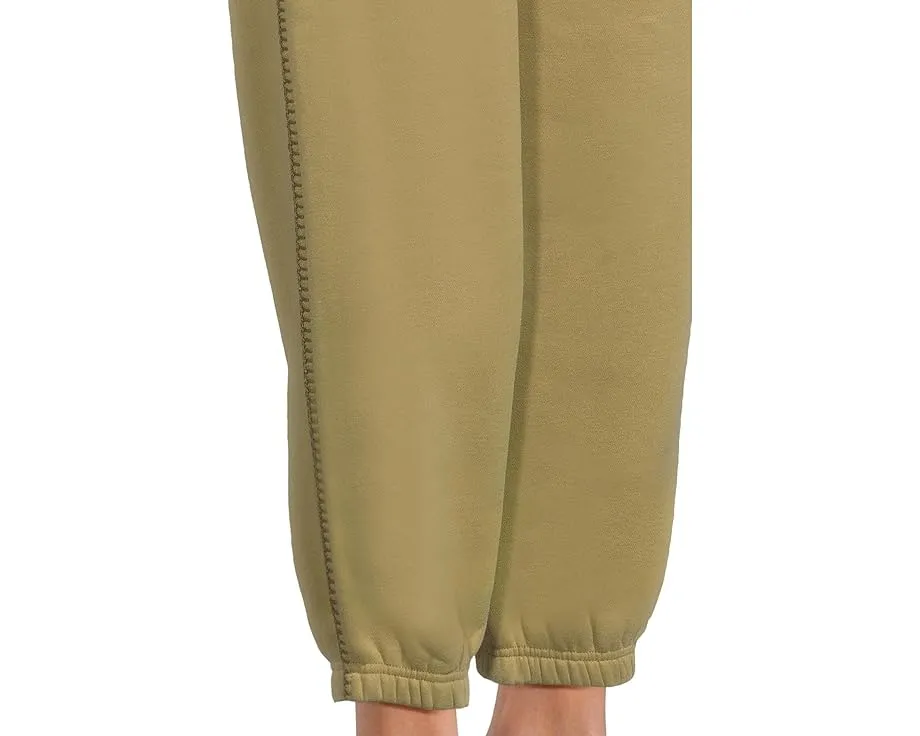 Спортивные штаны UGG Classic Sweatpants с карманами и кожаным лейблом