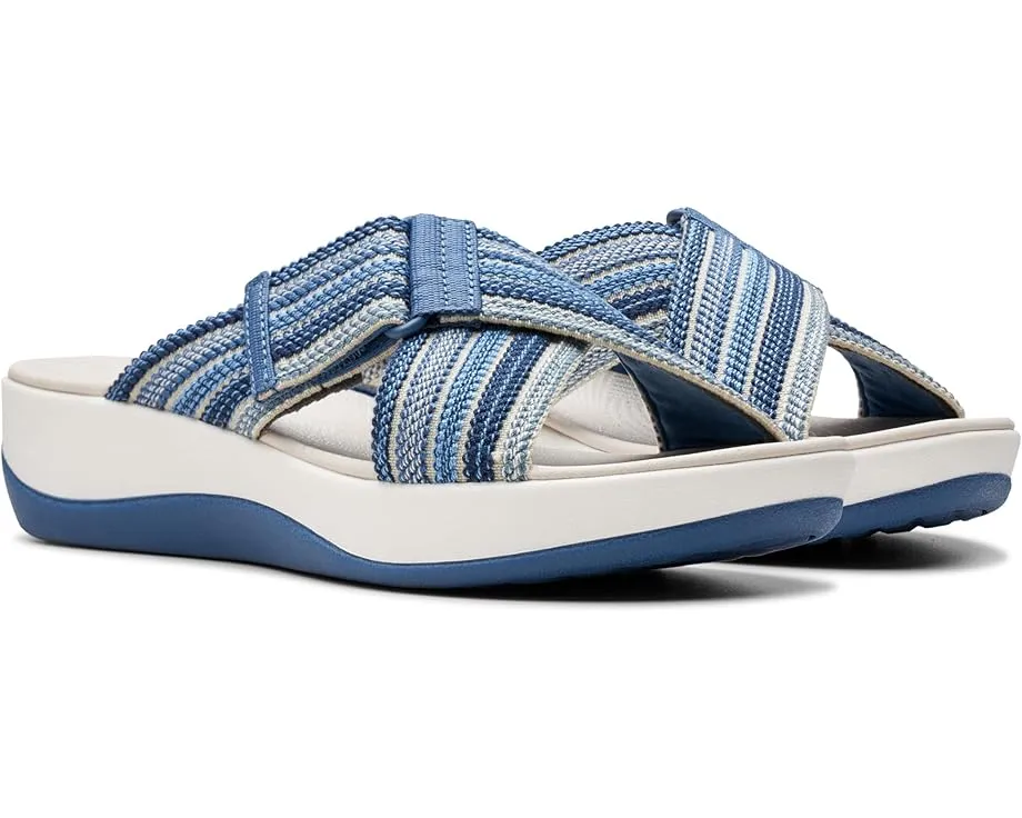Сандалии Clarks Arla Wave на платформе с пеной Cushion Soft