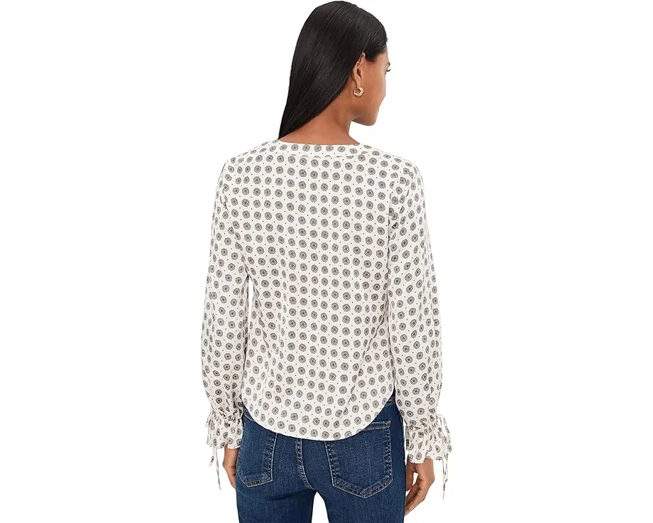 Блуза CeCe с V-образным вырезом на пуговицах и завязками на рукавах