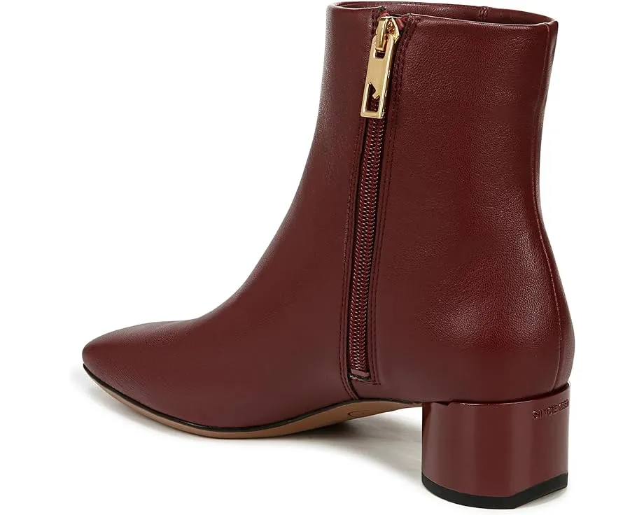 Ботинки Franco Sarto Bowman для широкой икры с заостренным носком