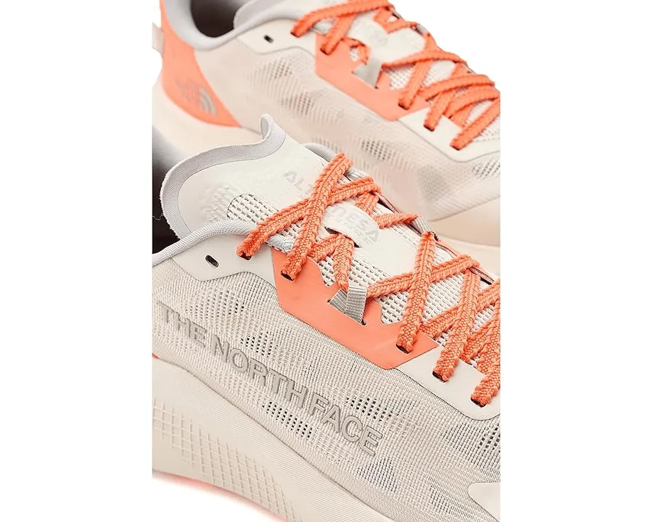 The North Face Altamesa 300 V2 легкие трейловые кроссовки с подошвой SURFACE CTRL