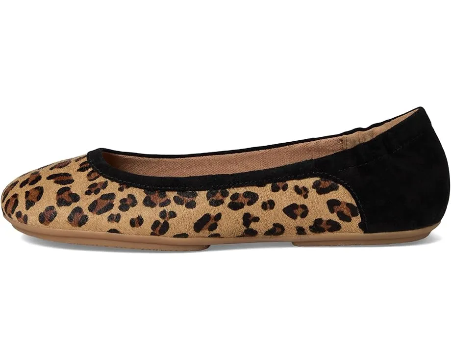 Балетки Dansko Madisen с леопардовым принтом и технологией Natural Arch