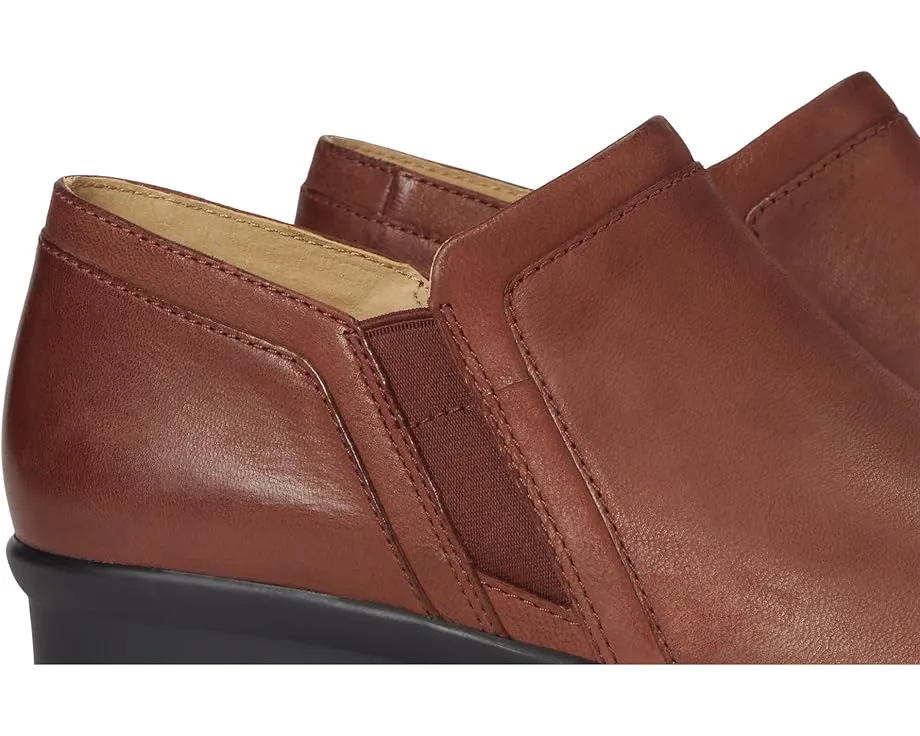 Туфли Cheryl с круглым носком и съемной стелькой для поддержки свода стопы Dansko