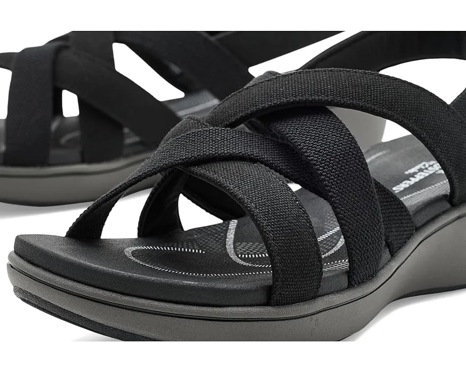 Сандалии Clarks Breezerae Ana с перекрестными ремнями и регулируемым задним ремешком