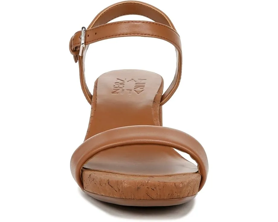 Туфли-сандалии Naturalizer Izzy на каблуке с ремешком на щиколотке